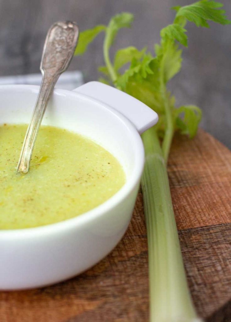 ZUPPA DI SEDANO IRLANDESE ZUPPA DI SEDANO IRLANDESE