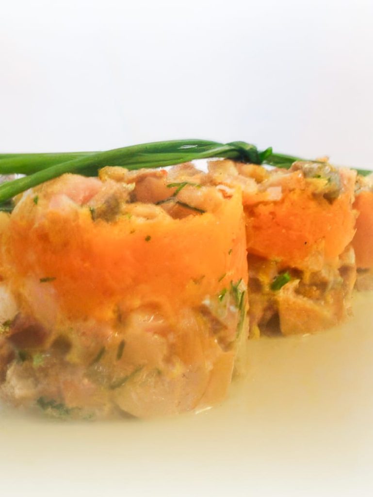 Tartare Bigusto Aringa Affumicata e Zucca Marinate con Chips di Fiori di Zucca
