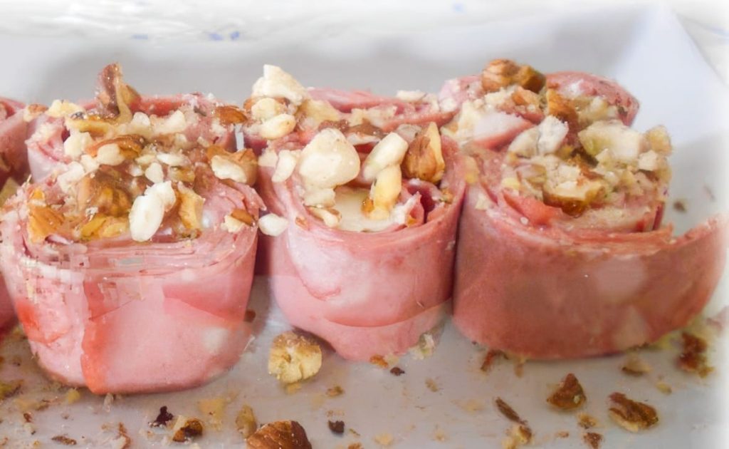 Sushi di Mortadella e Caprino