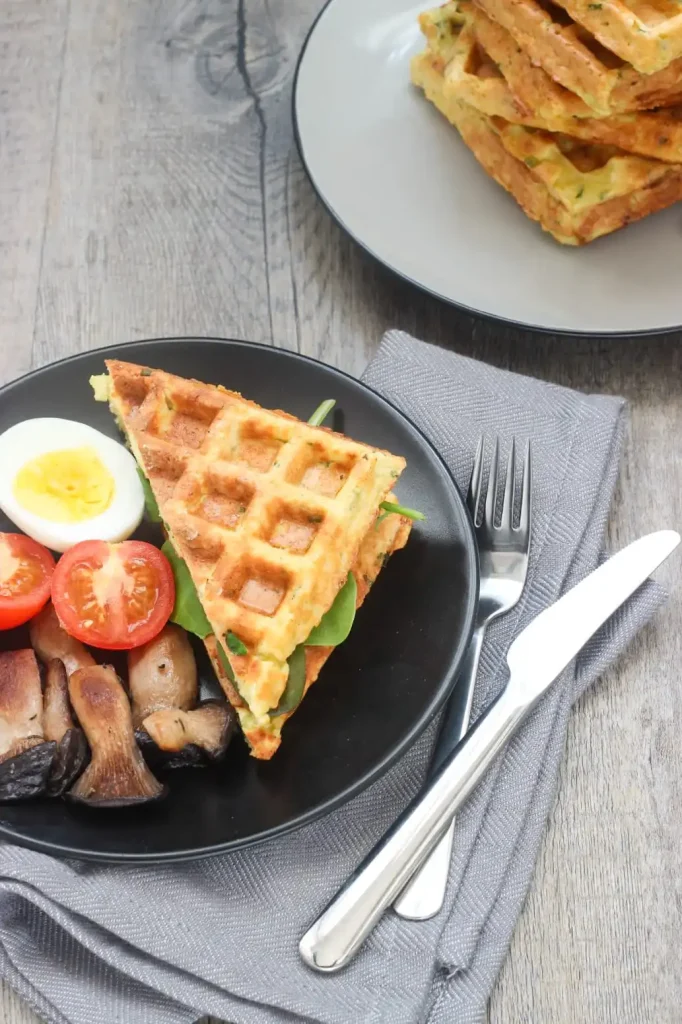 Piatto con waffle di patate